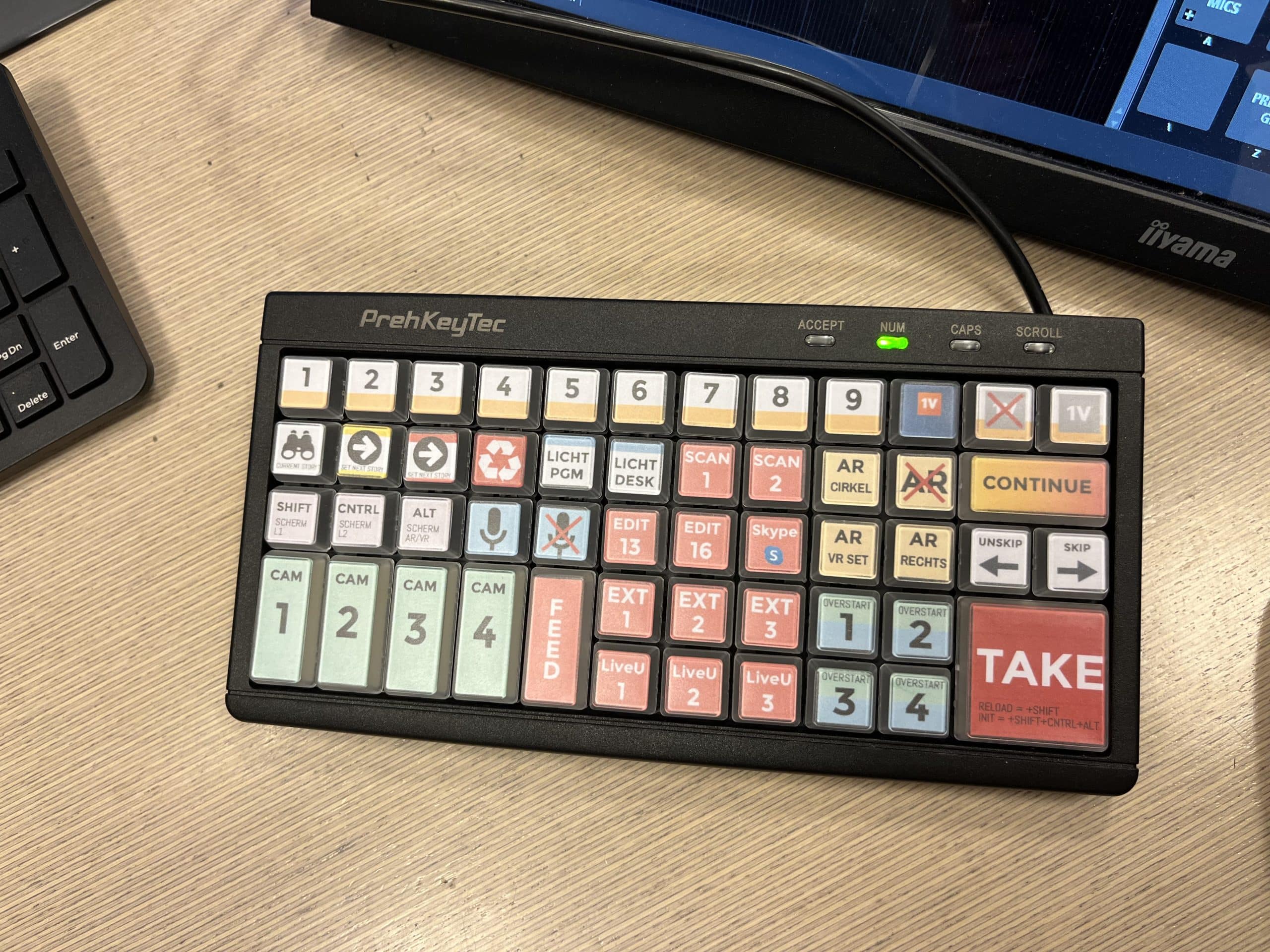 The custom keyboard AVROTROS made for their Directors using Viz Mosart studio automation